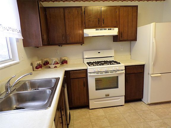 4th image of 1764 Burgess Way