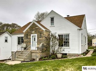 4824 Hickory St, Omaha, NE 68106