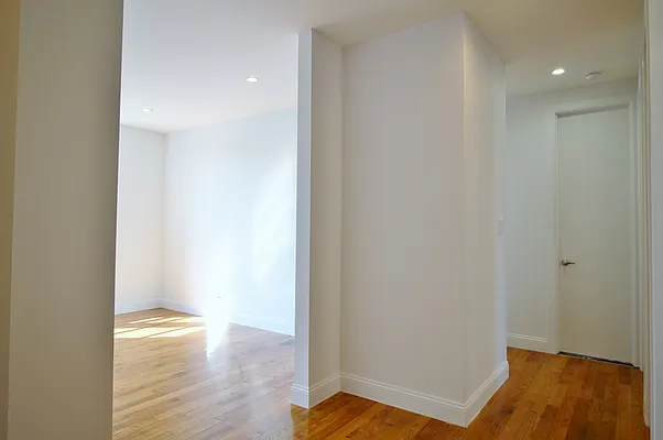 Rented by Julianna Realty Corp | media 33