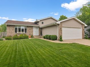 6880 W 85th Pl, Crown Point, IN 46307