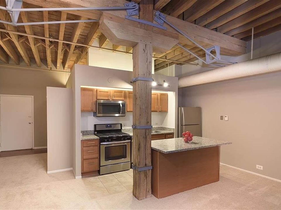 1st image of 1365 N Wells St #11119F