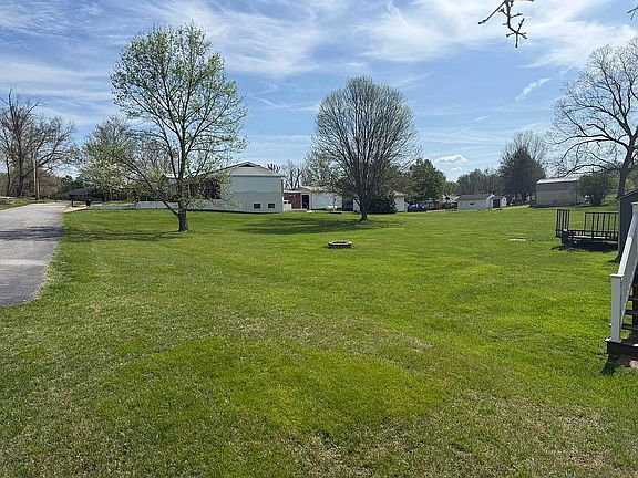 4th image of 226 Reed Ave