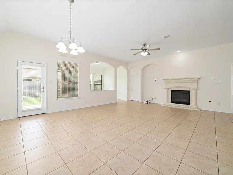 17314 Aldenwilds Ln — Photo 22