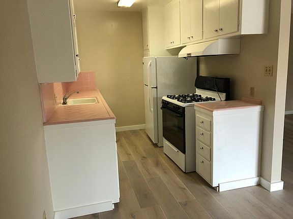 5th image of 3601 E Vermont St APT 10
