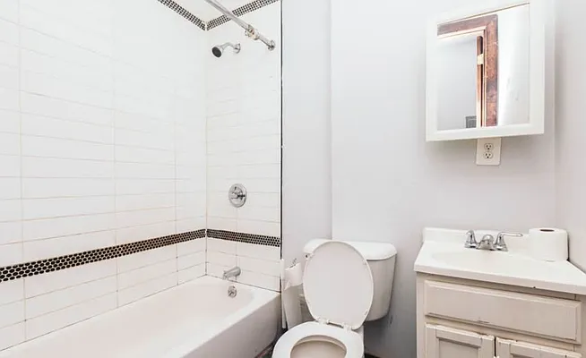 Rented by Real Street Inc | media 3