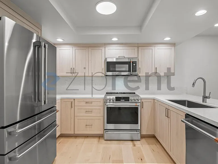 223 Saratoga Ave — Photo 13