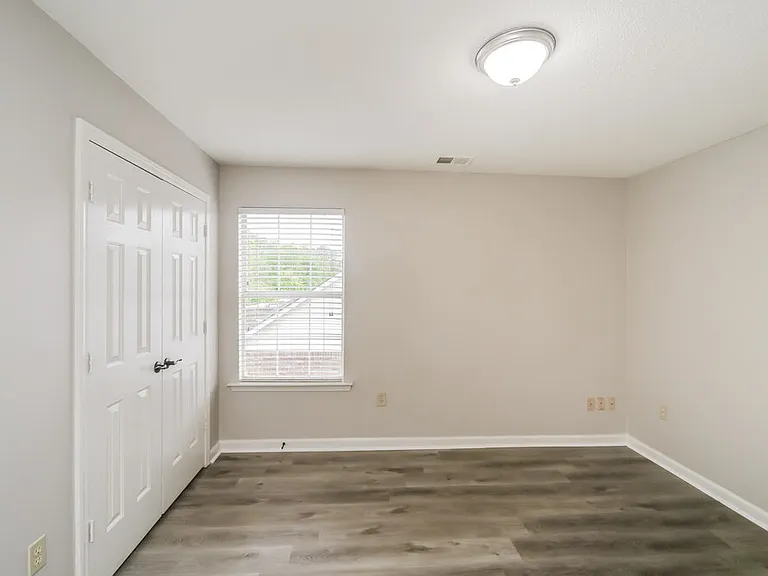 4880 Briona St — Photo 15