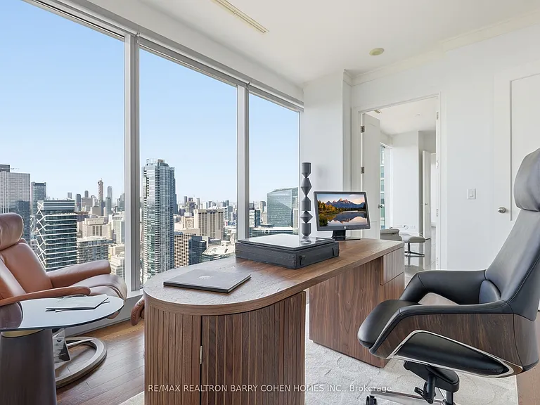 183 Wellington St W #4502 — Photo 13