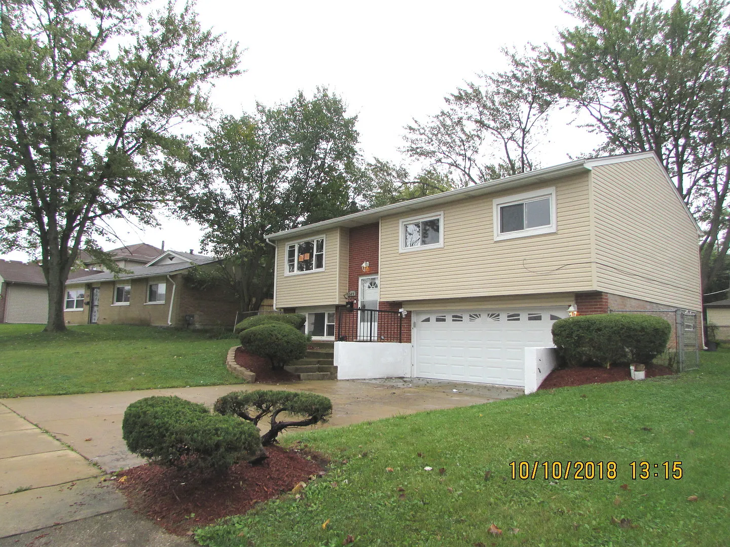 549 Regent Rd photo 1