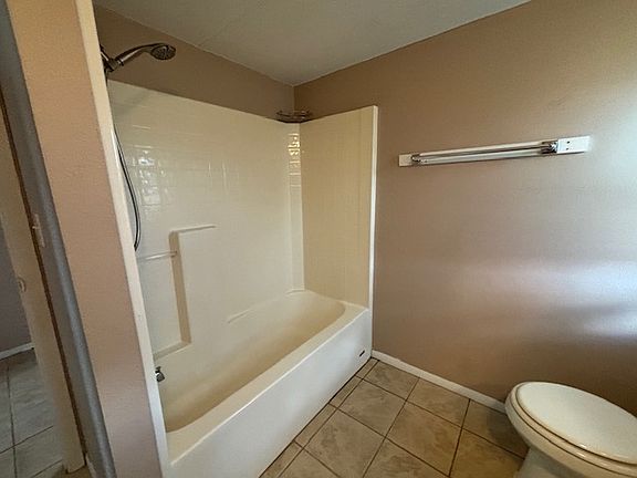 3rd image of 4853 Short St #A