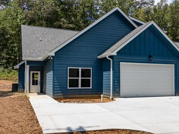 4797 Green Shanty Rd, Ooltewah, TN 37363