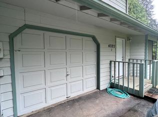 4222 Winns Hollow Ln, Clinton, WA 98236