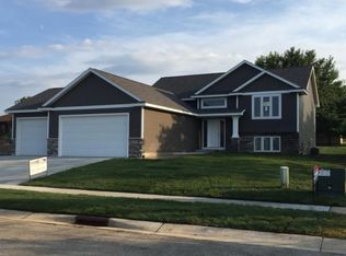 892 Brighton Ln NW, Rochester, MN 55901