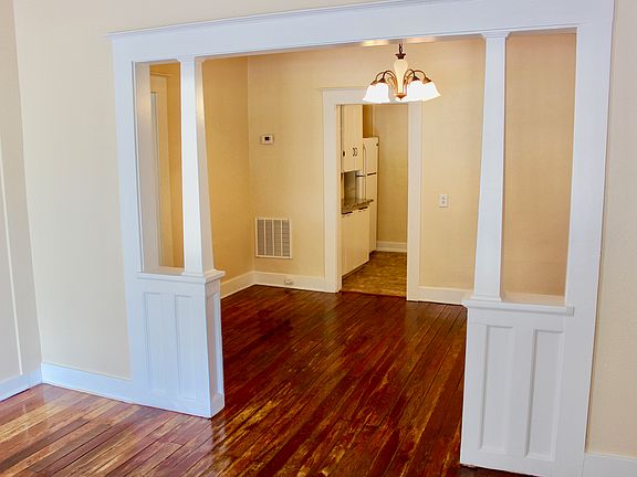 4th image of 1312 Douglas St