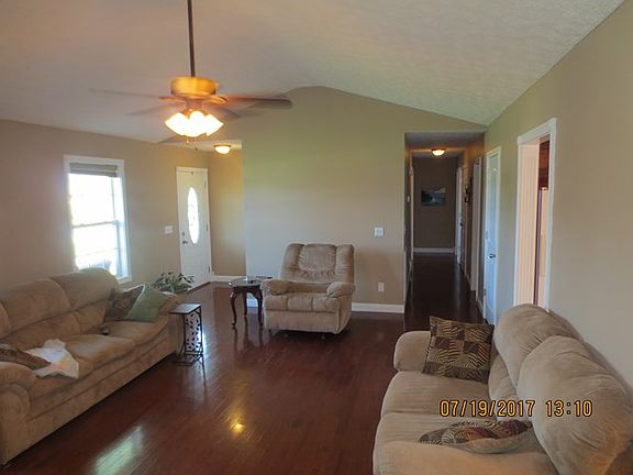 3rd image of 380 Brock Ln