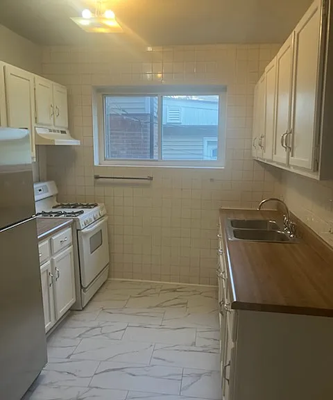 5226 Loughborough Ave #1E — Photo 11