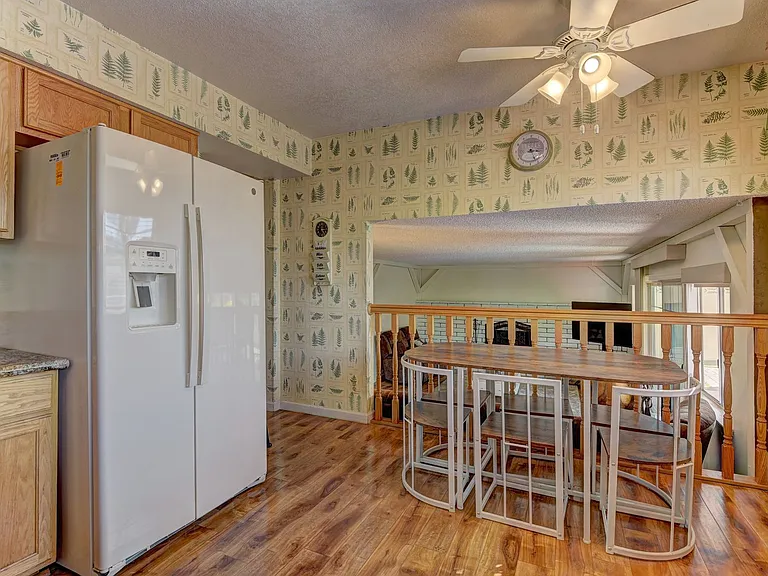 3751 El Camino Rd — Photo 12