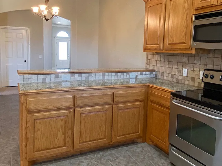 3017 Line Dr — Photo 41