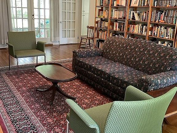 5th image of 25 Elmwood Pl
