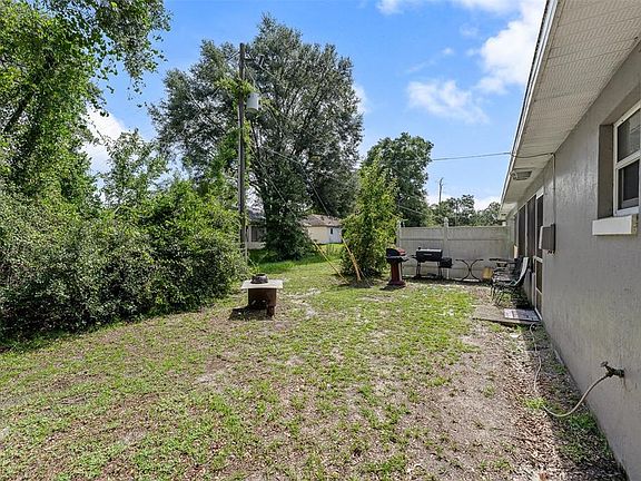 3rd image of 3567 SW 158TH LANE