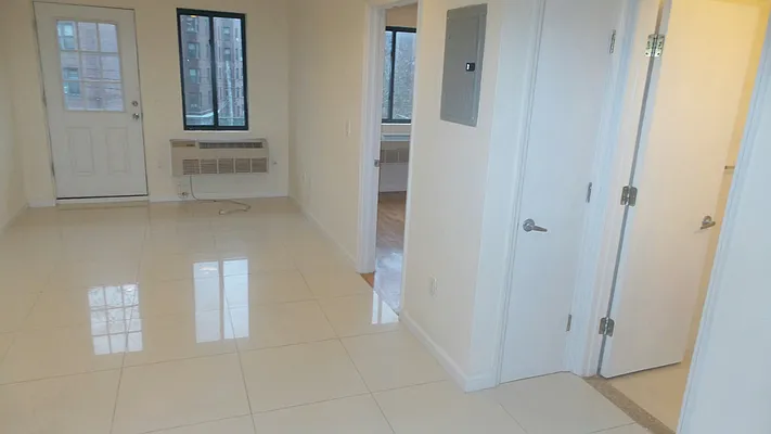 Rented by Metro Garden Realty NYC | media 29