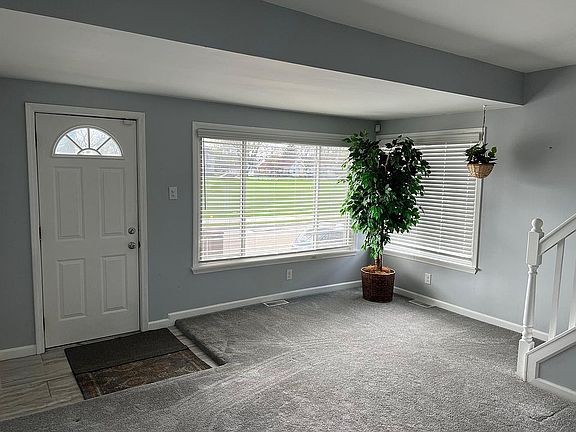 3rd image of 23128 Battelle Ave