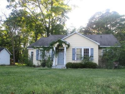 225 S Wells St, Kosciusko, MS, 39090