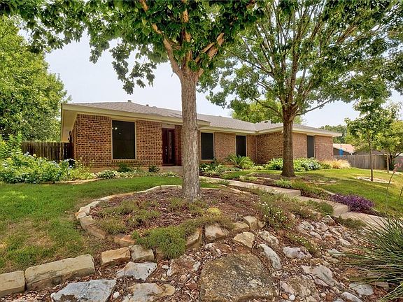 4th image of 2408 Shiloh Dr
