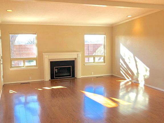 4th image of 9205 Admiral Lowell Pl NE