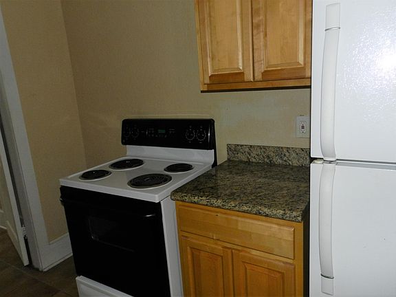 5th image of 9-315 7th Ave N #9