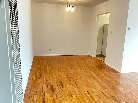 4th image of 1333 N Fuller Ave #14