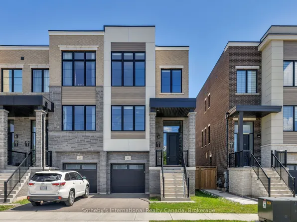 1492 Yellow Rose Cir, Oakville, ON L6M 5L3