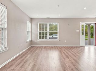 208 Monarch Ct #294, Warminster, PA 18974