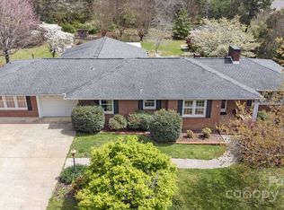 317 S Lineberry St, Troy, NC 27371