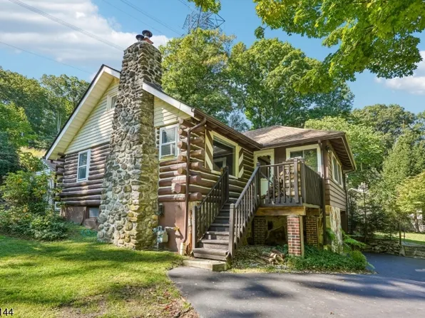 107 Glenside Trl, Byram Twp., NJ 07871