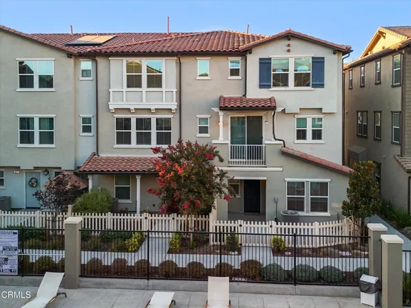 569 Grapefruit Ln, Fillmore, CA 93015