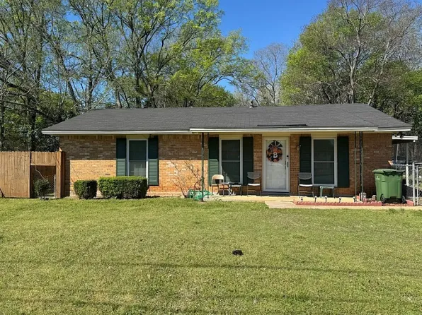 707 Golden Gate Dr, Montgomery, AL 36110