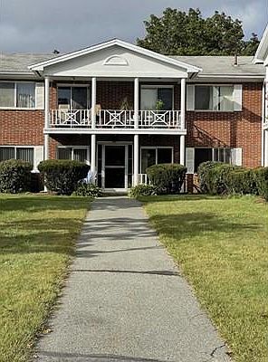 2nd image of 28 Bayberry Dr APT 2