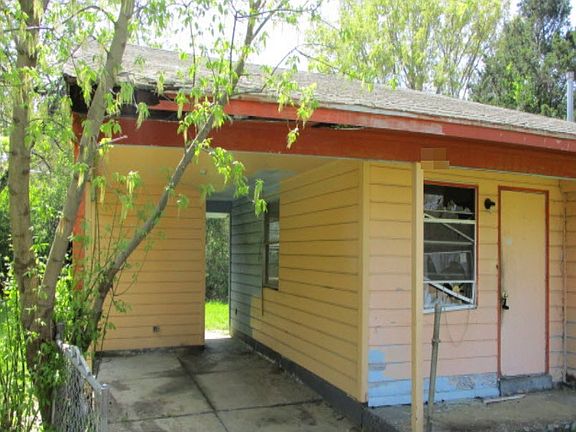 4th image of 221 Honduras Ave