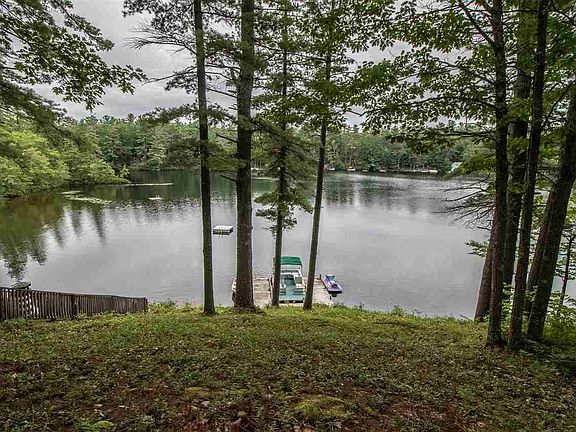 5th image of 210 Lakewood Dr