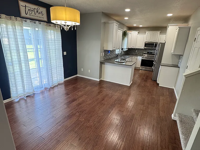 1221 Erik Rd — Photo 7