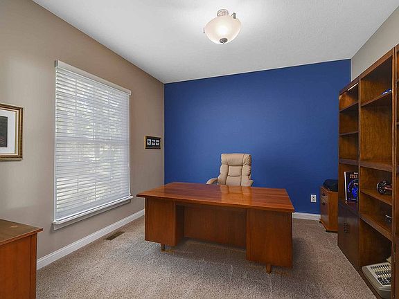 5th image of 4580 Sunset Cove Dr