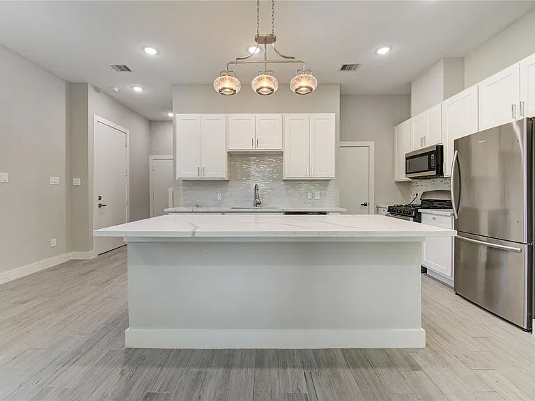 4536 Sunflower St — Photo 4