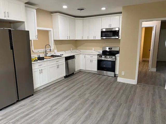 2519 Maple St — Photo 5