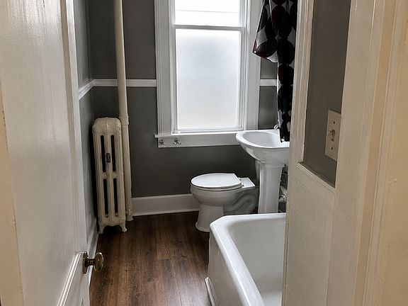 4th image of 5 School St #4