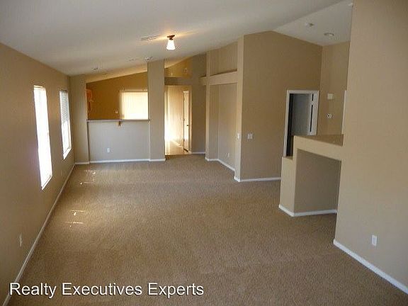 3rd image of 9601 Boylagh Ave