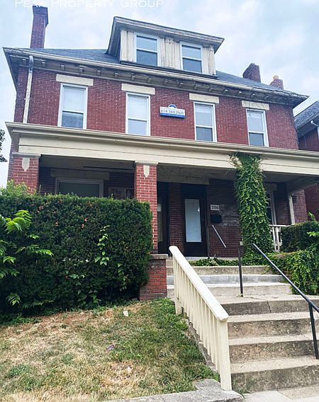 1st image of 208 W 8th Ave APT B
