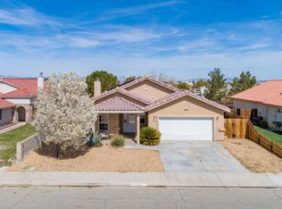 9521 Village Pkwy, California City, CA 93505