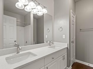 4606 Summer Oak Ave #323, Sarasota, FL 34243