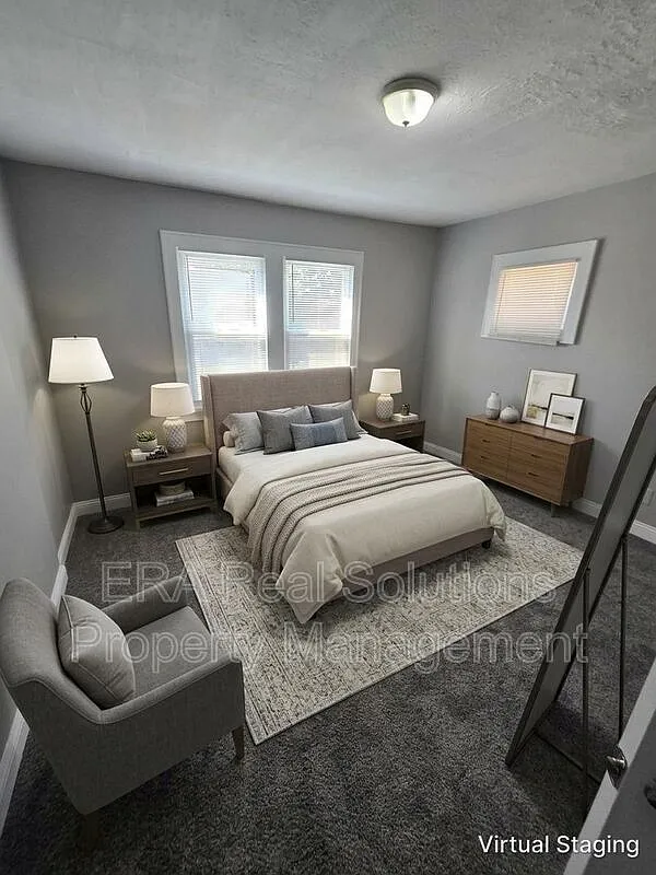 3 bed, 1.0 bath, 1050 sqft, $1,200 — Photo 2